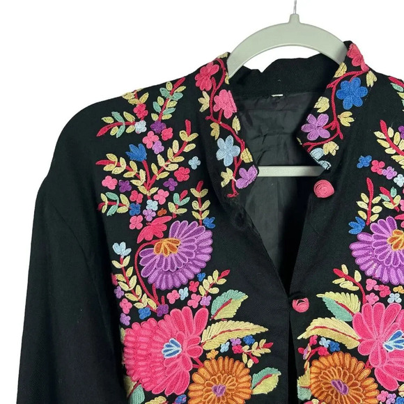 Vintage Woolen Floral Embroidered Jacket - Picture 6 of 13